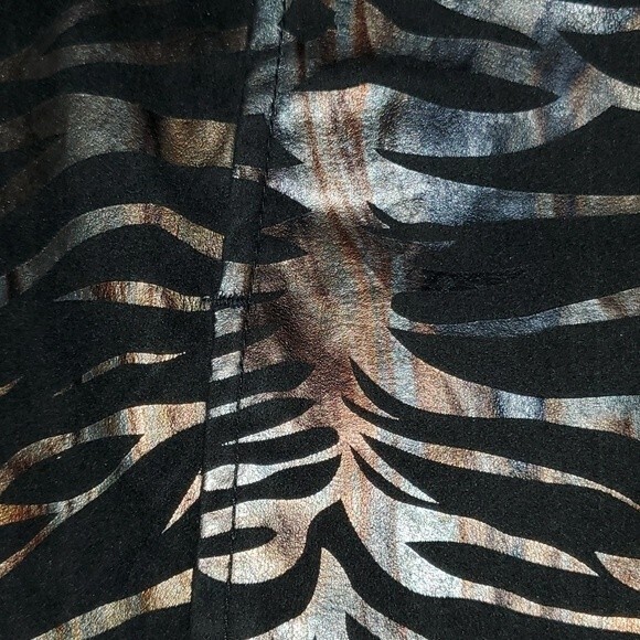 Erin London Metallic Animal Print Jacket with Flocked Accents L - Picture 2 of 9